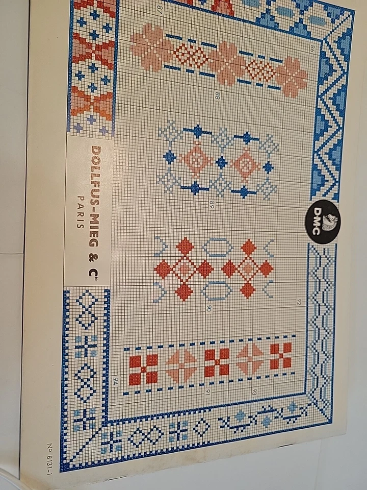 Point de Croix Scandinaves cross stitch designs  leaflet DMC Booklet 8131 1  - Image 2 of 4