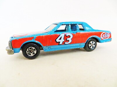 ERTL '1980 CHEVROLET NASCAR - 43 RICHARD PETTY' 1:64. GUT.