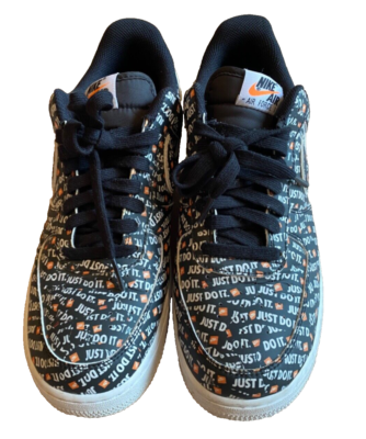 Nike Air Force 1 Just Do It All Over Print Low A06296-001 Size 9