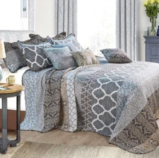 9-Piece Reversible Printed Striped Bedspread Set – Oversized Bedding for King