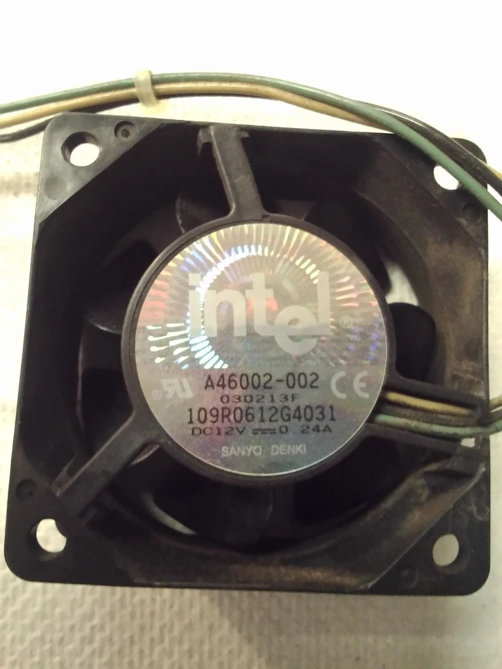 Intel CPU Cooling Fan A46002-002 109R0612G4031 Xeon Socket 370 DC12V  - Image 2 of 2