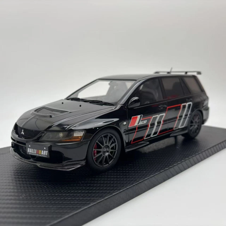 Modelo de coche de carrocería ancha Lancer negro Engup 1:18 Mitsubishi Evo9 Variations Foto 4 de 4