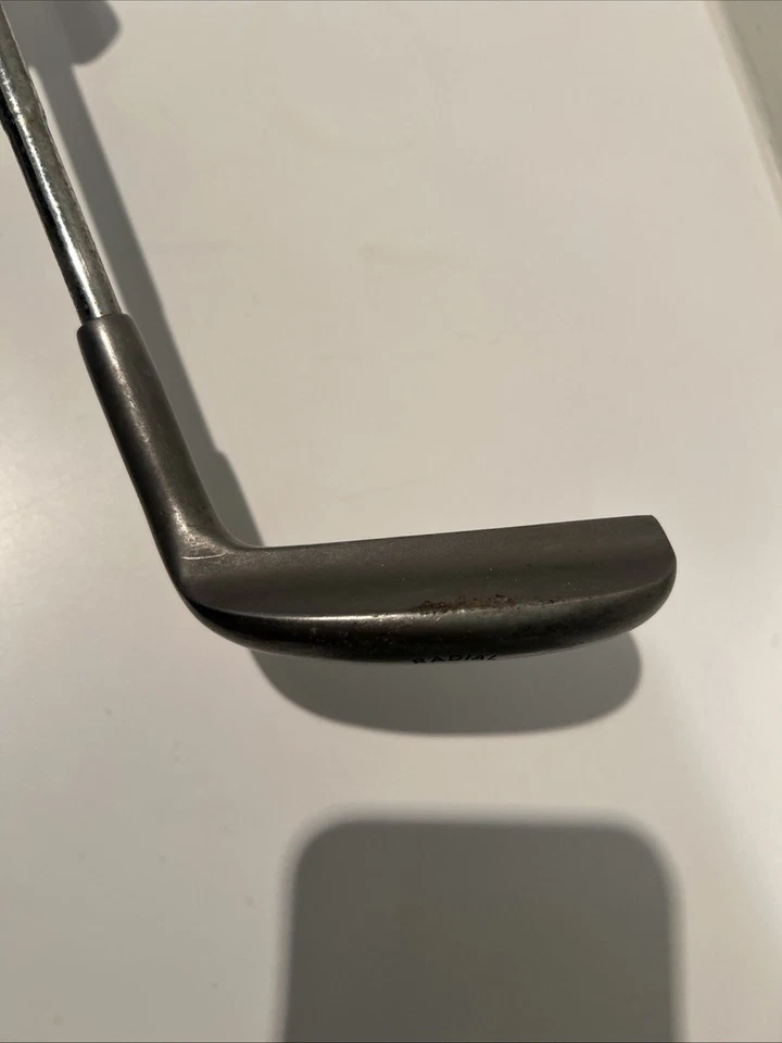 Putter para palos de golf Ben Hogan Radial Jr 33 diestro Foto 3 de 4