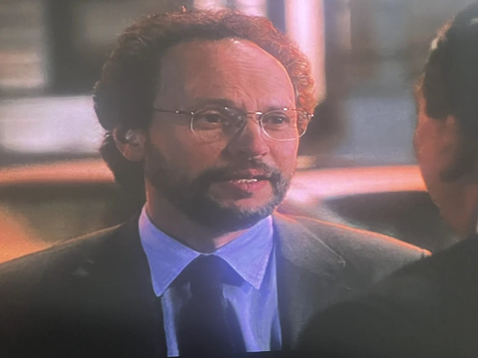 Panasonic PT-RZ770 RZ 770 WUXGA Projector  3,737 Hours With Lens - Image 4 of 4