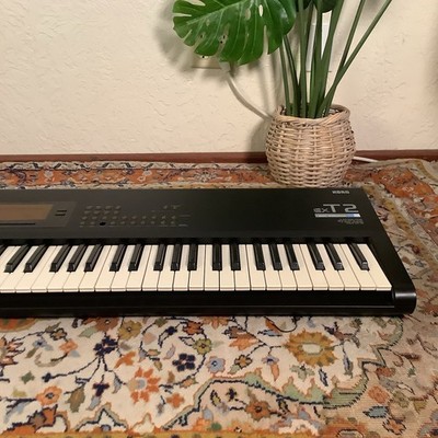 RARE Korg T2 EX Vintage Synthesizer Keyboard Made in Japan w/Power