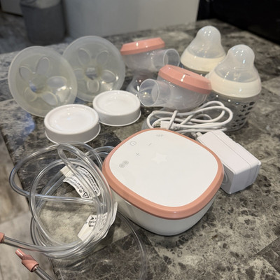 Tommee Tippee Double Electric Breast Pump Kit w/ Bottles, Adapter & Tubing Pink