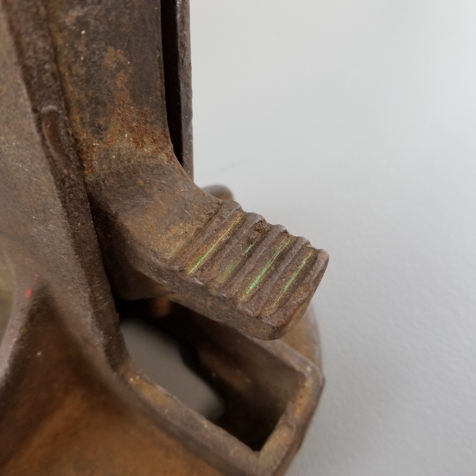 ANTIQUE 1940s Badger Malleable Jack Farm Machine Auto Car Train Pat. 2185476