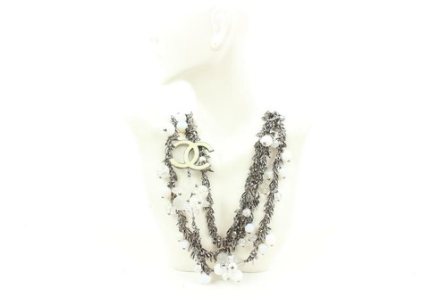 Chanel 07A Barbed Wire Pearl CC Lariat 