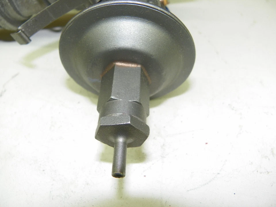 Distribuidor de cartón A1 Ford Mercury Mustang Bronco Cougar 1962-1974 30-2809 réplica Foto 3 de 4