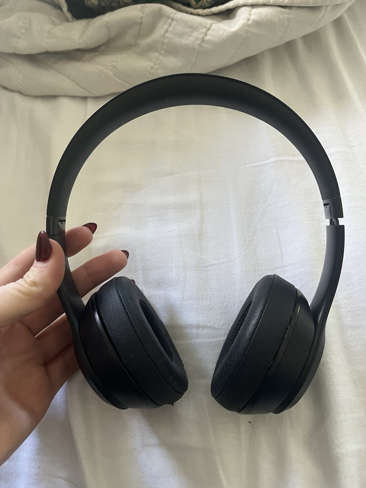 Beats by Dr. Dre Beats Solo3 Wireless On-Ear Headphones - Matte Black