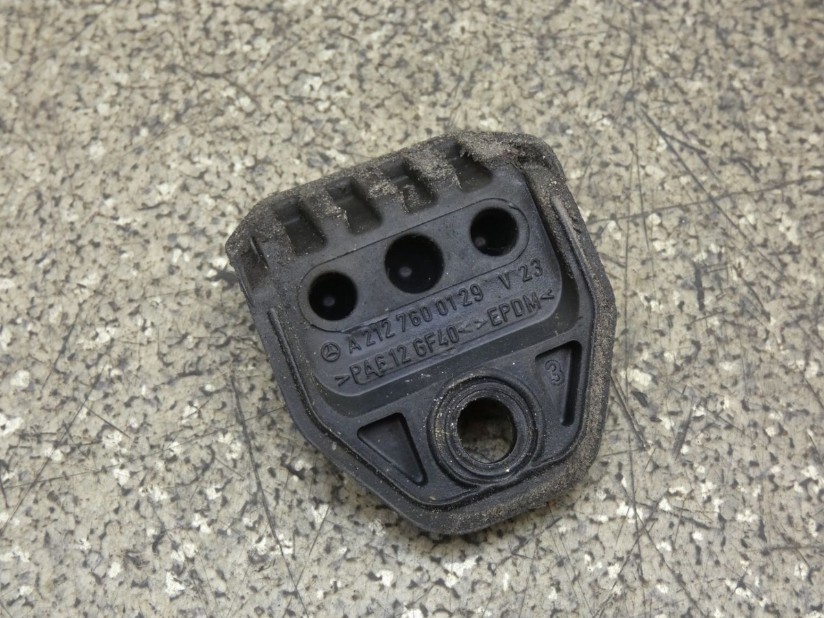 Abdeckung Rückleuchte L links A2056930533 Mercedes W205 C300 T AMG  