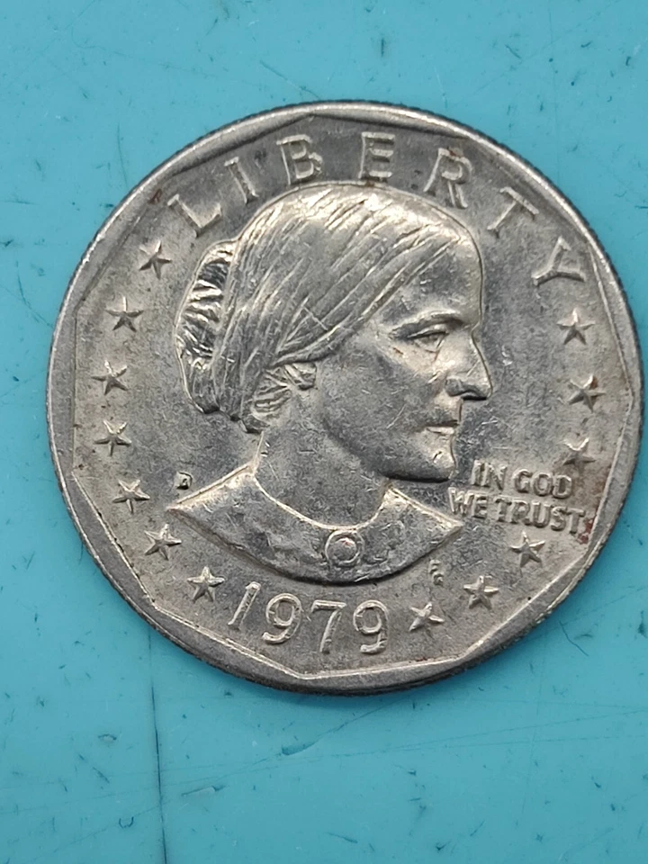 Rare 1979 Susan B Anthony Blob S Mint Mark ONE DOLLAR U.S. Coin - Image 2 of 4