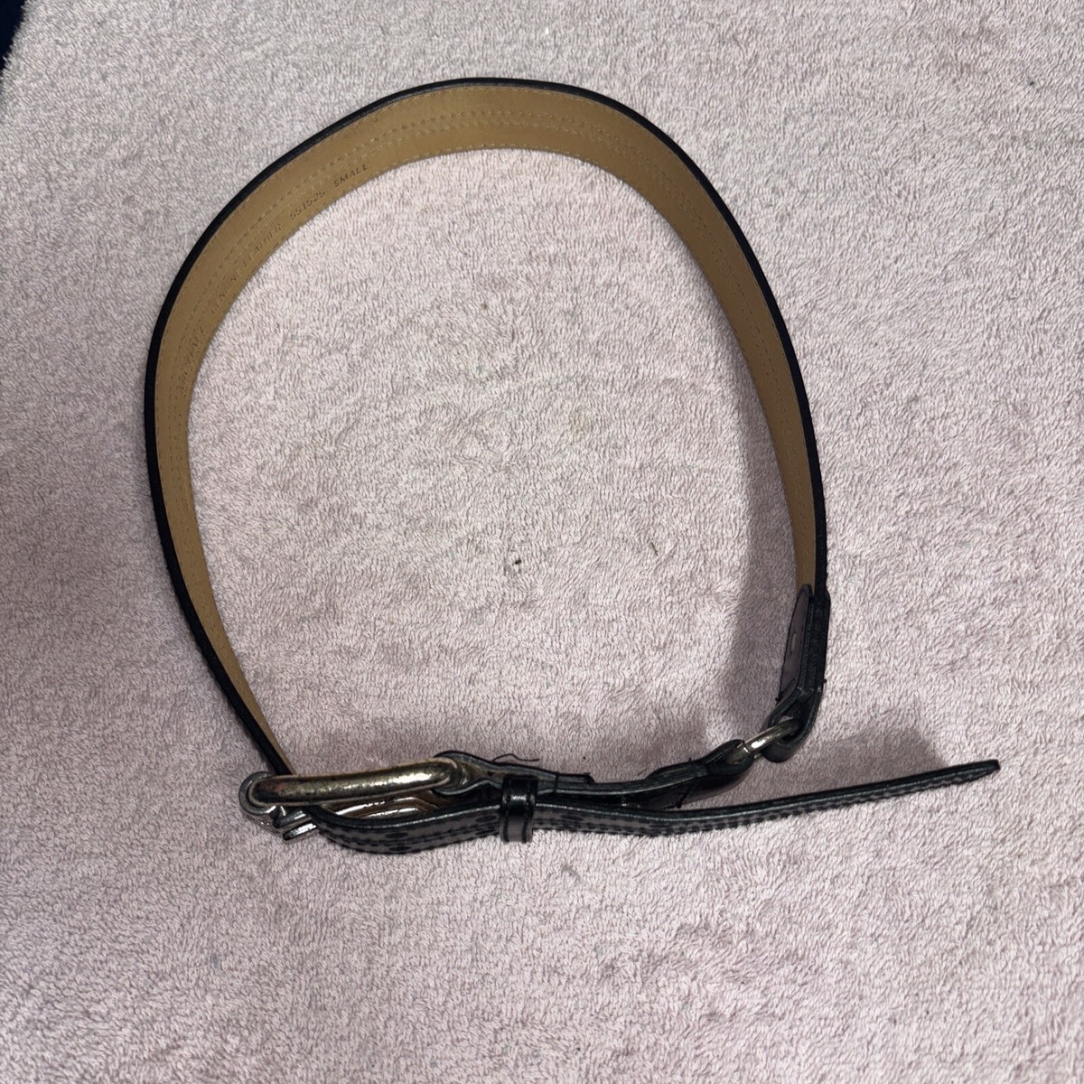 MICHAEL KORS GENUINE BLACK LEATHER & METAL STUDS BELT - Size  display picture 3