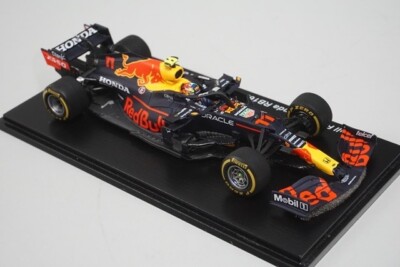 1:43 Spark SCS214 Suzuka Circuit Red Bull Racing Honda RB16B