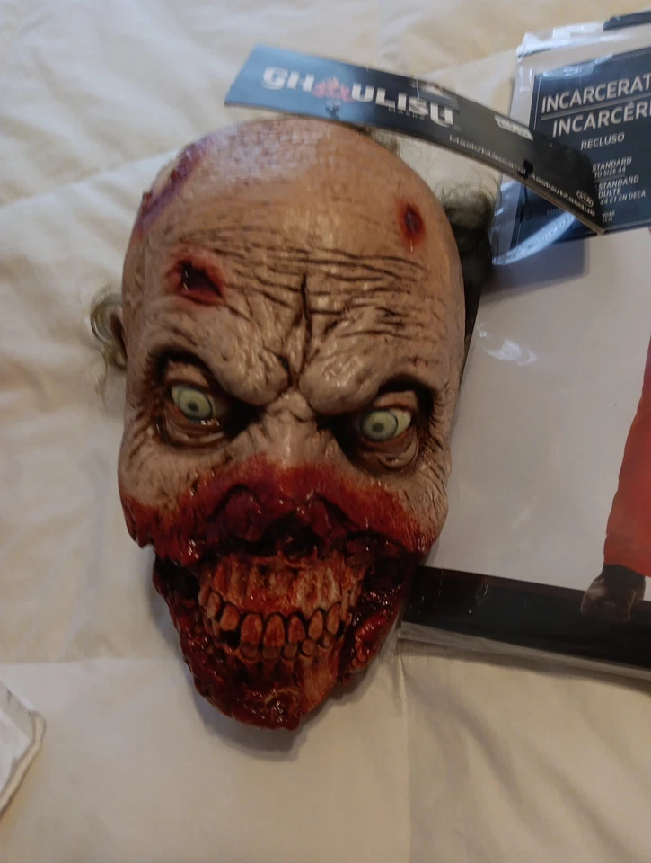 Penitentiary inmate Zombie Rotten Gums Made By Ghoulish Mask  - Image 2 of 4