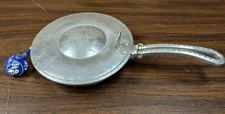 ANTIQUE VINTAGE SILENT BUTLER ALUMINUM CRUMB CATCHER PAN ETCH DESIGN HINGED LID