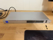  Ubiquiti Networks UniFi Switch 24-Ports PoE 95W Gigabit Switch