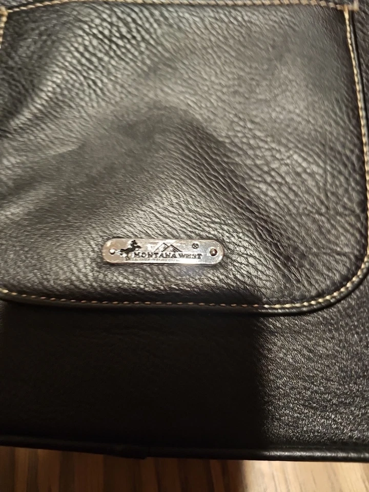 Montana West Sugar Skull Studded Crossbody Purse . Adjustable Shoulder Strap . - Image 4 of 4