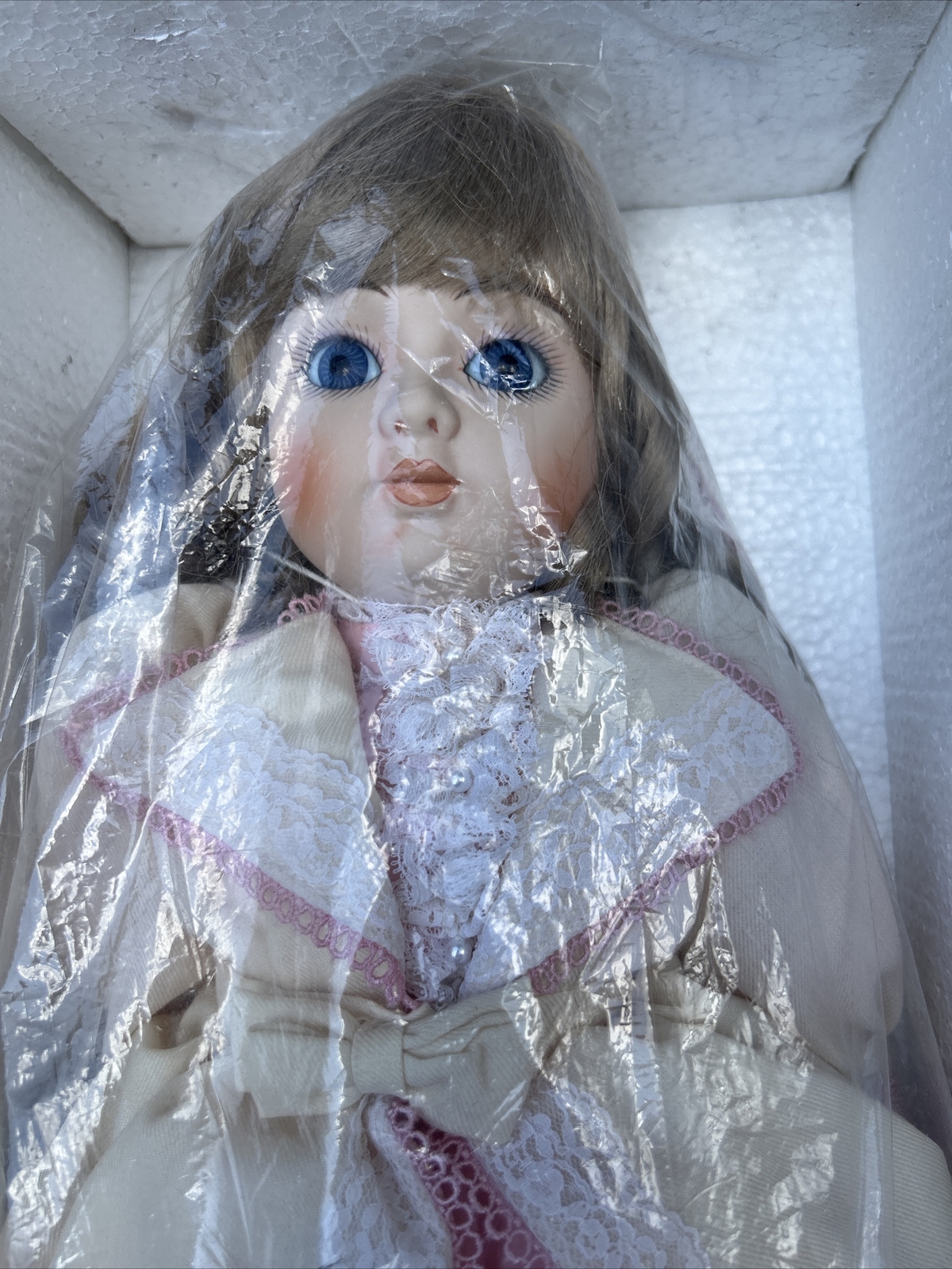 CLEARANCE 1985 Gorham Musical AMELIA Doll Plays &ldquo;As Time G