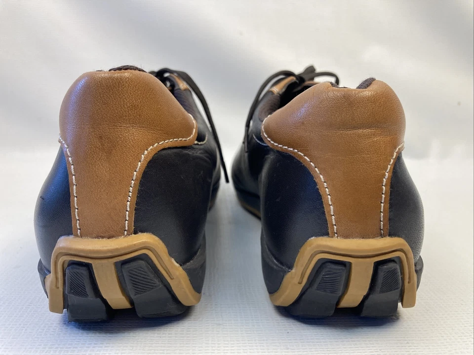 Zapatos para mujer Wanted Brand Magic de cuero con cordones negros y tostados talla 8 usados en excelente estado limpios Foto 4 de 4