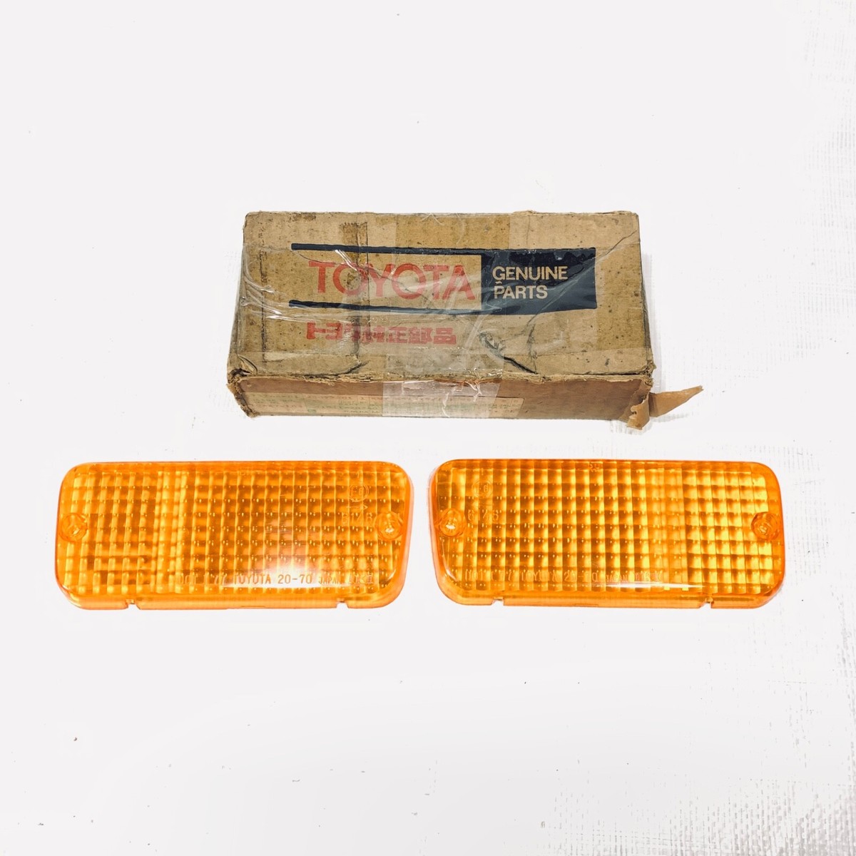 Toyota Corona RT134 RT135 Celica TA40 Front Turn Signal Lens Pair
