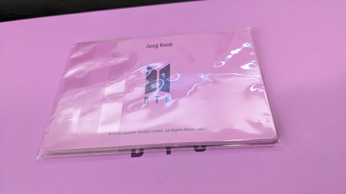BTS CD トレカ グッズ まとめ売り army Amazon.co.jp: FOR BTS ARMY- BUTTER - LOMO CARD キーホルダー