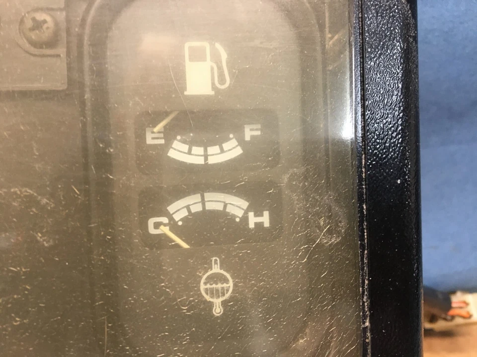 Tablero de instrumentos con medidores para Ford New Holland CM274 CM272 CM222 CM224 Foto 4 de 4