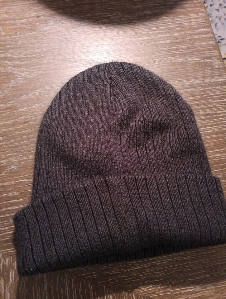 Lot Of Two Beanies under Armour And A Realtree Head And Face Cover Adult - Image 4 of 4