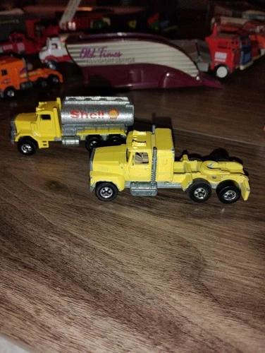 Vintage 1981 Hot Wheels Steering Rigs Diecast Yellow Ford LTL Semi Truck HK NM-M