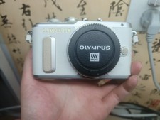 Olympus Pen E-PL8 16.1MP Digital Camera Body Only White