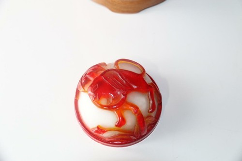 Very fine And old Chinese Carved Overlay Beijing Glass Jar carved glass Jar Rare - Picture 9 of 11