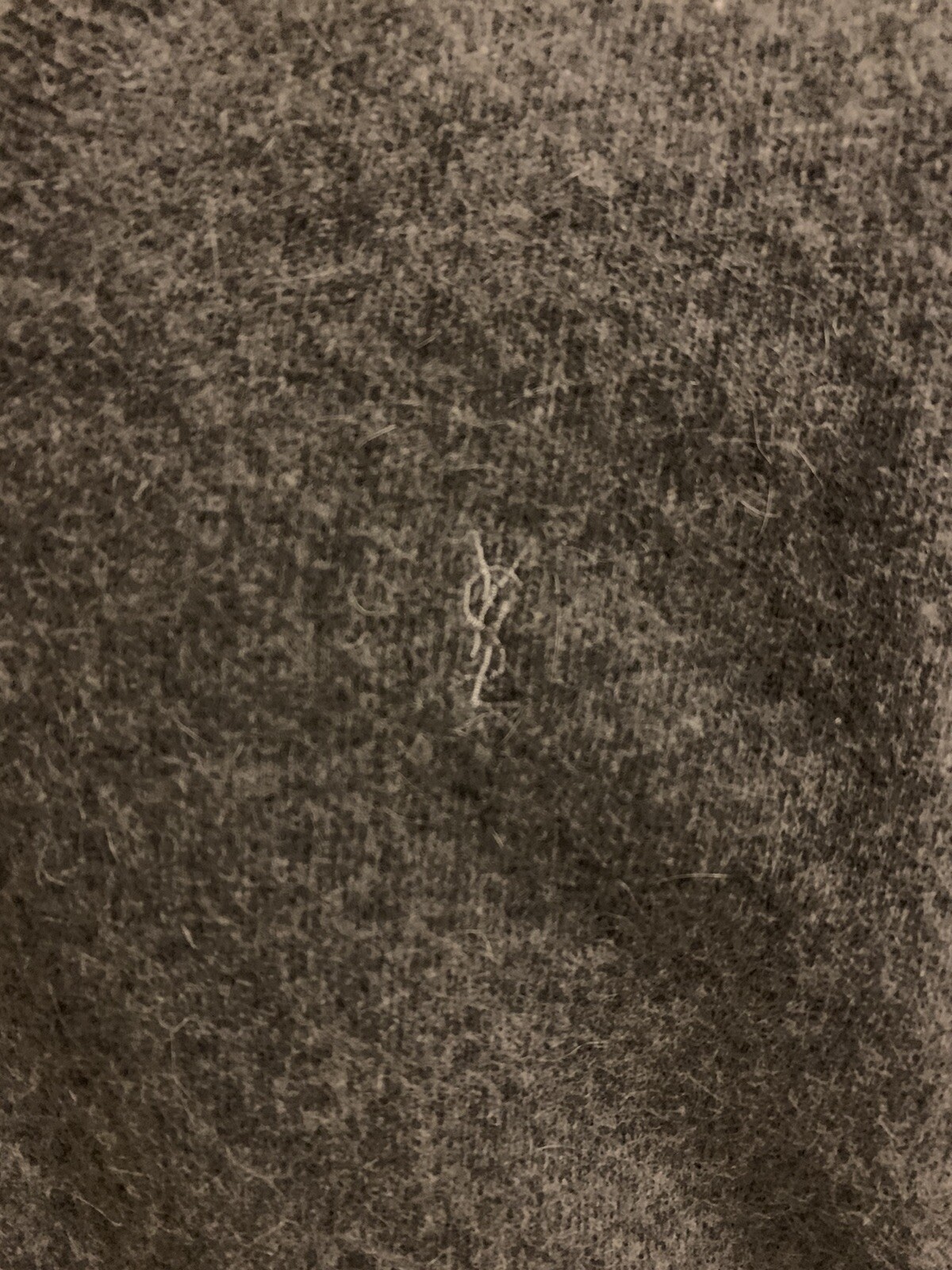 SAINT LAURENT Maglione uomo YSL collo a V grigio lana prezzo originale $850 S 44