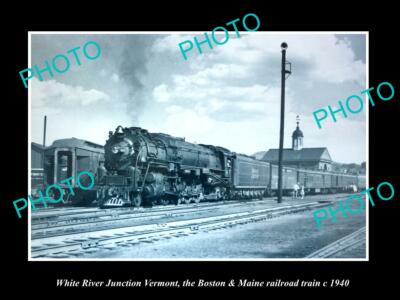 OLD 8x6 HISTORIC PHOTO OF WHITE RIVER JUNCTION VERMONT B&M RAILROAD TRAIN 1940
