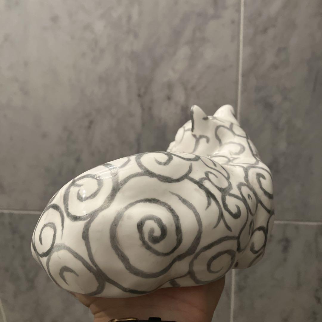 Lucky Cat Arabesque Pattern Pottery Statue 9.4 inch Japan