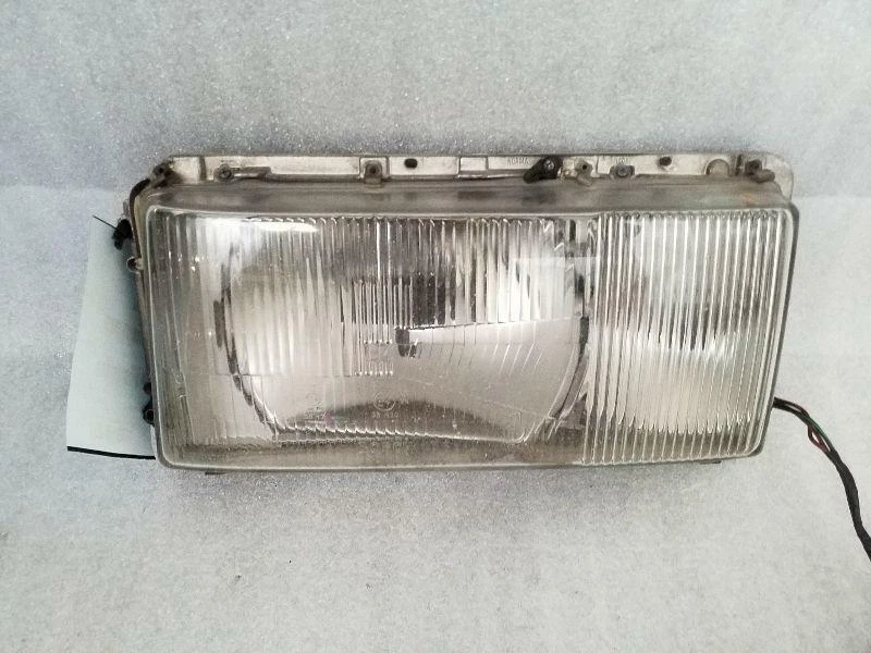 78 79 80 Conjunto Faro Izquierdo Mercedes-Benz MERCEDES 300D Foto 3 de 4