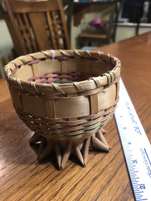 Small Sewing Basket With Feet 1950’s