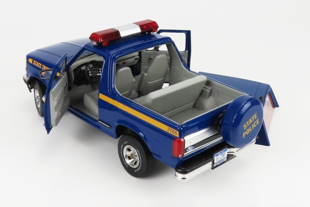 GREENLIGHT COLLECTIBLES 1/18 - FORD BRONCO XLT NEW YORK STATE