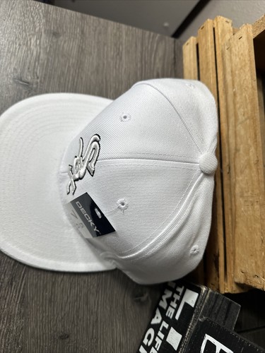 DECKY MLB Chicago White Sox Embroidered Logo Fitted Hat Size 7 5/8 NWT - Picture 3 of 14