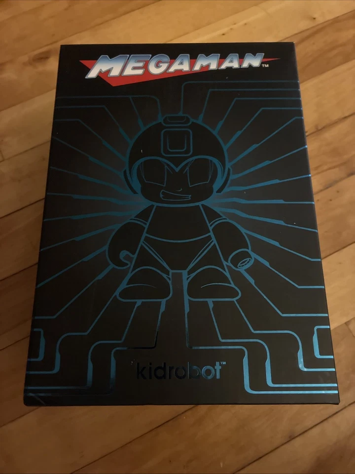 MEGA MAN 7" VINYL FIGURE KIDROBOT CAPCOM - Image 2 of 3