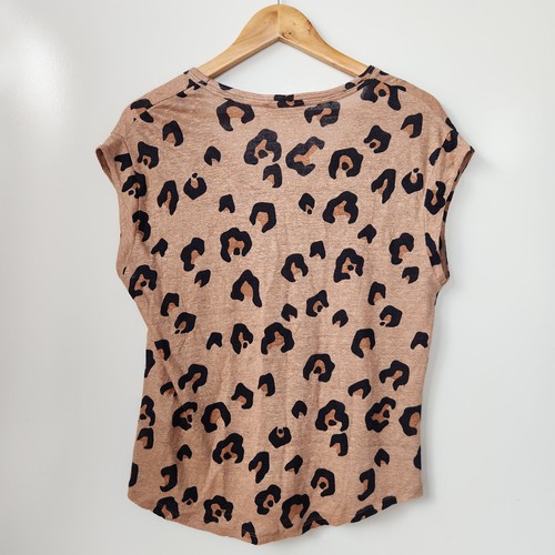 WITCHERY Women’s Top SIZE XS 100% Linen Tee T-Shirt Stretch Beige Leopard EUC - Picture 3 of 5