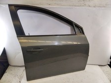 Porte avant et accessoires Peugeot 204