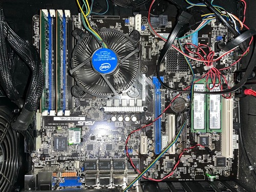 ASUS P10S-C + Xeon 1240 + 32 GB DDR4 ECC + BMC + QuadLAN, HomeServer - 第 1/6 張圖片