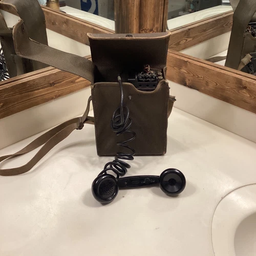 US Army Signal Corps EE-8- Field Phone & Case Telephone Military WW2 Korean War