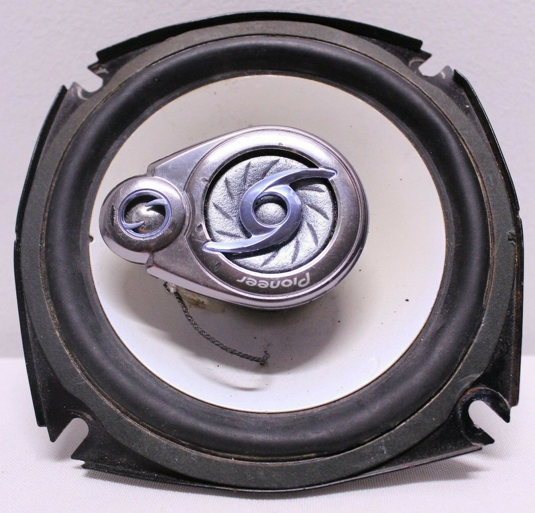 pioneer 20cm speakers