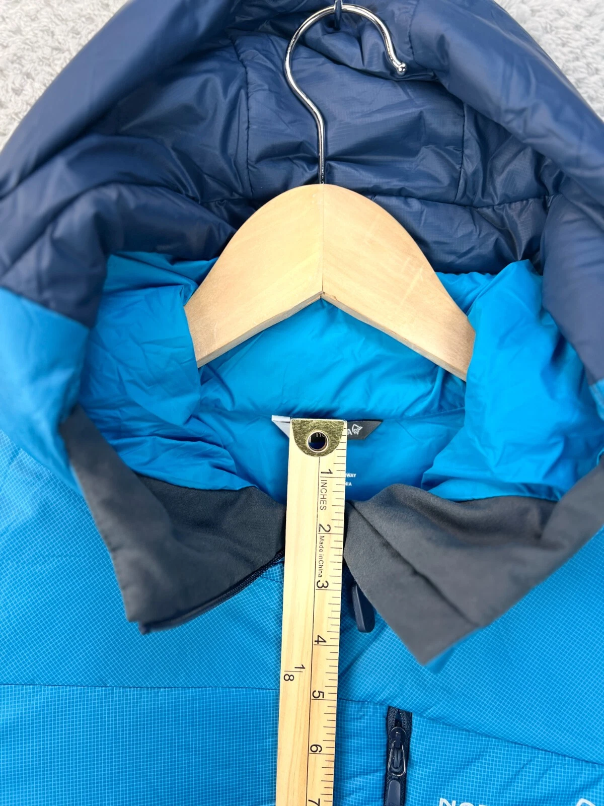 Norrona Mens Jacket Falketind Thermo60 Hooded Hawaiian Surf/Indigo Outdoor Small image 18