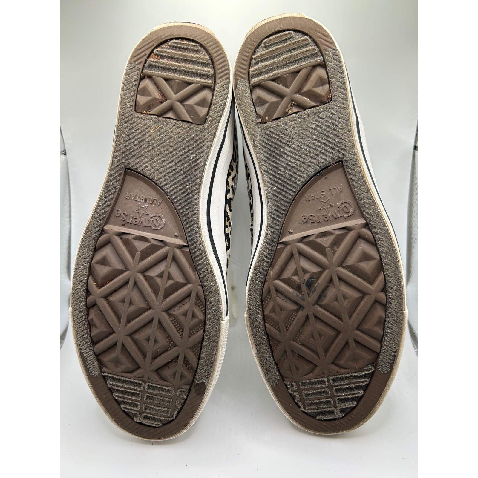 Converse All Star Low Top Leopard Print Sneakers Unisex Women's Size 7 166260F thumbnail 9