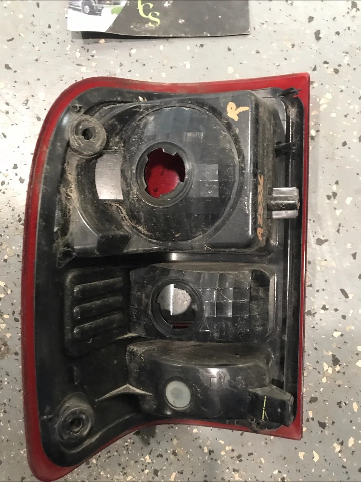 Lanterna traseira direita 6l54-13B504-A fabricante de equipamento original 2008 2009 2010 2011 Ford Ranger - Imagem 2 de 4