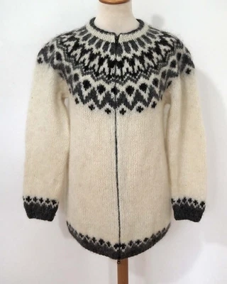 Damen Strickjacke Cardigan Gr. M/L Weiss Schwarz Grau Mohair Fair Isle Norweger - Bild 1 von 3