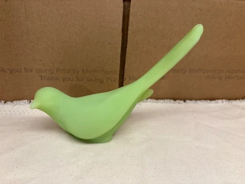 Vintage fenton green satin Uranium glass bird of happiness figure GLOWS lime
