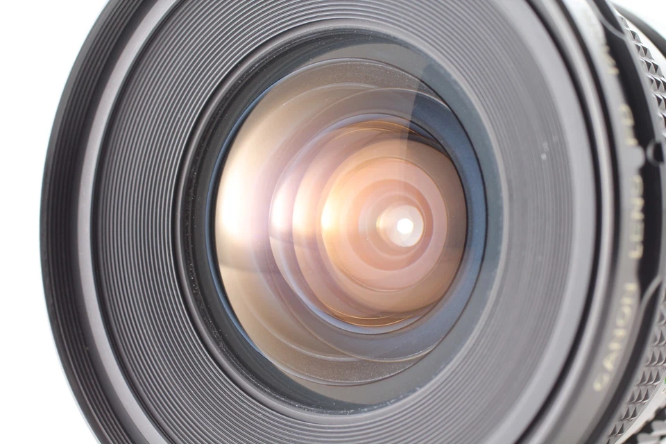 Libre de impuestos EE. UU.【UNA COMO NUEVA con capucha】Canon Nuevo FD NFD 17mm f4 MF Lente Gran Angular JAPÓN Foto 4 de 4